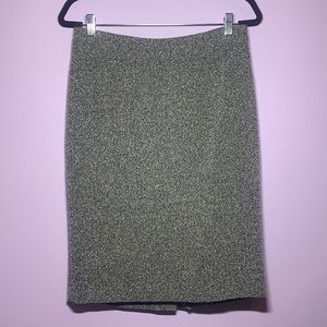 Kasper Size 6 Salt Pepper Grey Skirt